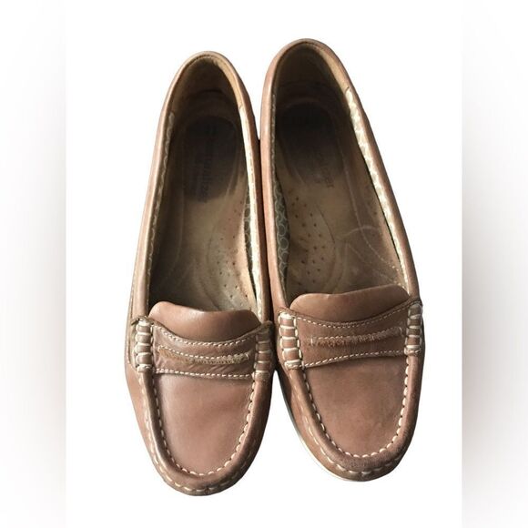 Naturalized Gen N Flow brown leather loafers size 5.5 excellent condition - Picture 1 of 3